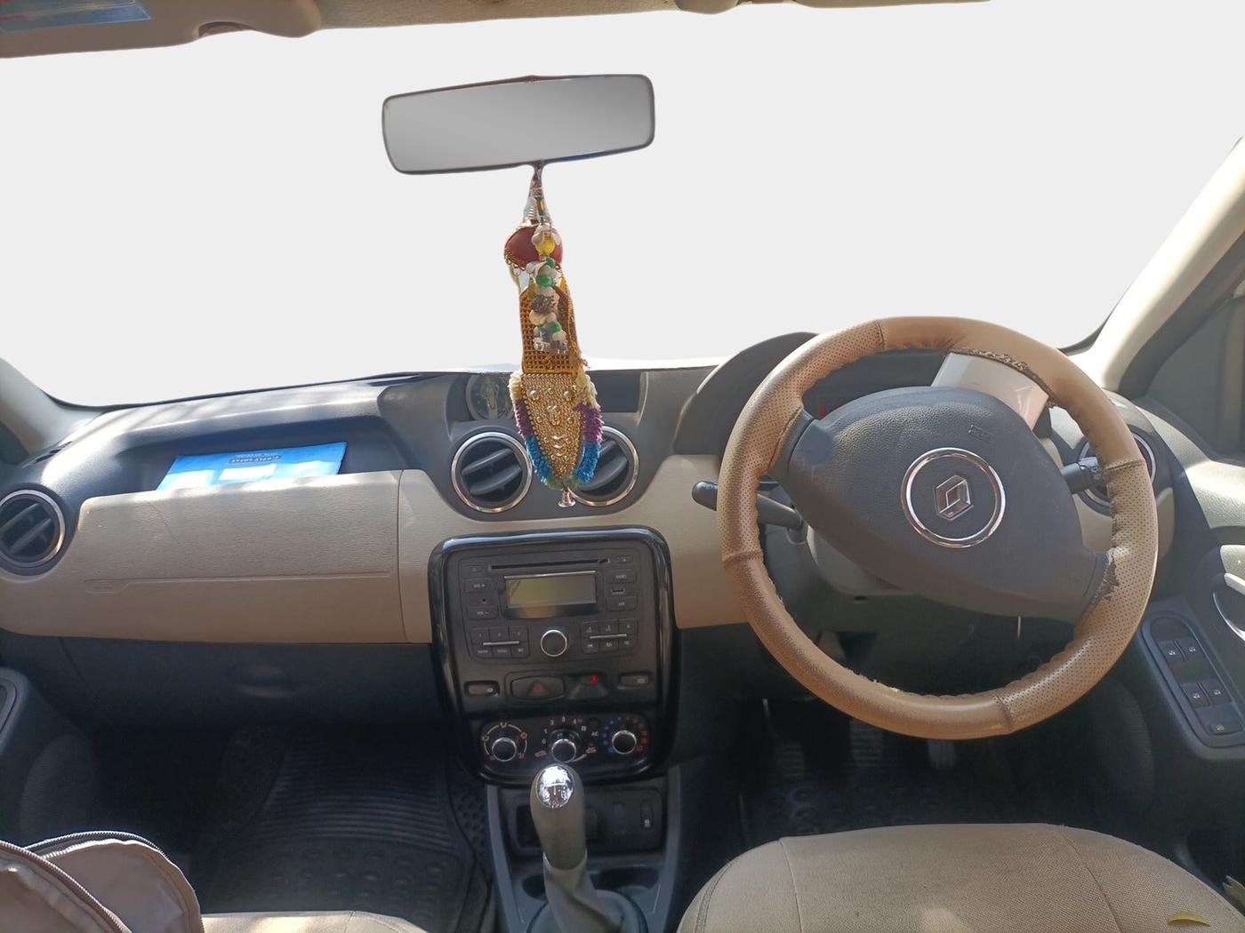 2013 Renault Duster RXL PETROL, Petrol, Manual, 59,770 km, interior