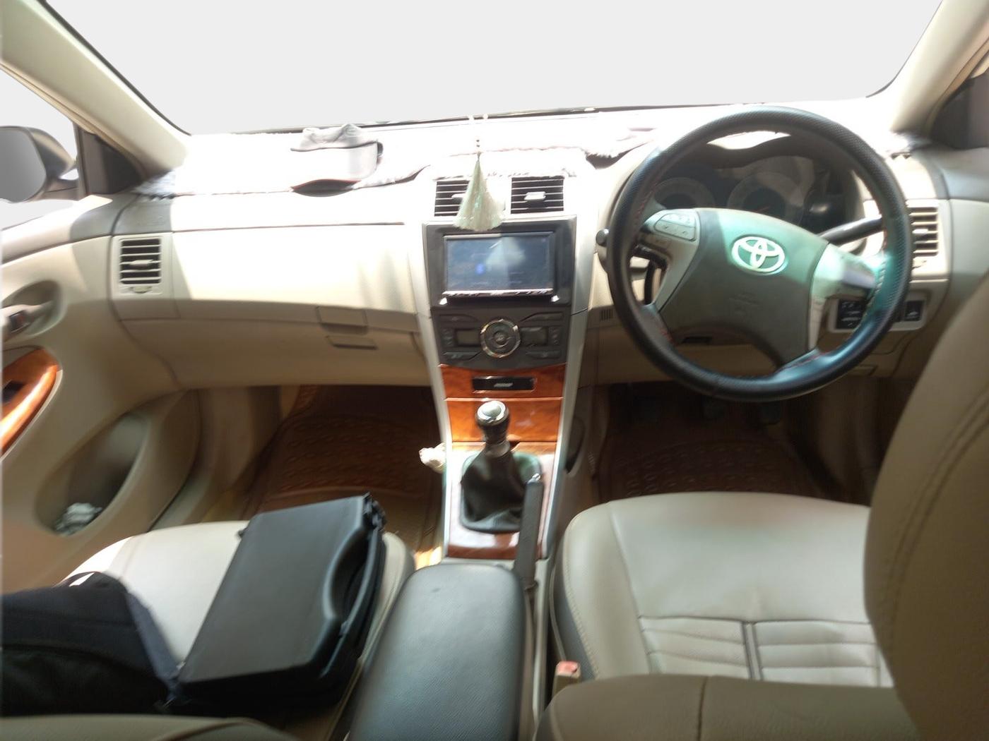 2010 Toyota Corolla Altis G DIESEL, Diesel, Manual, 2,87,401 km, interior