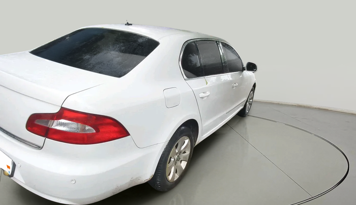 2010 Skoda Superb ELEGANCE 2.0 TDI CR AT, Diesel, Automatic, 1,46,868 km, exterior