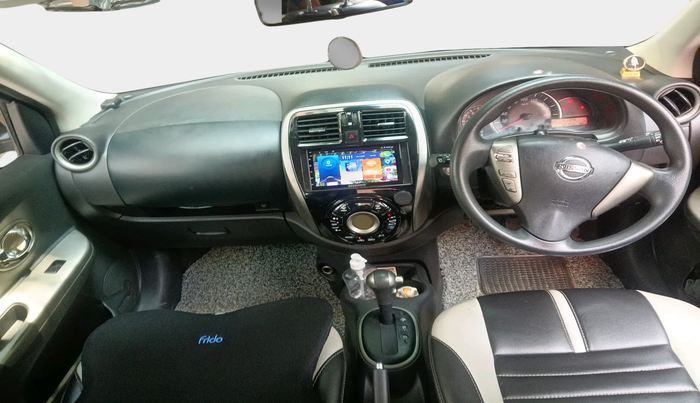 2018 Nissan Micra XV CVT, Petrol, Automatic, 72,750 km, interior