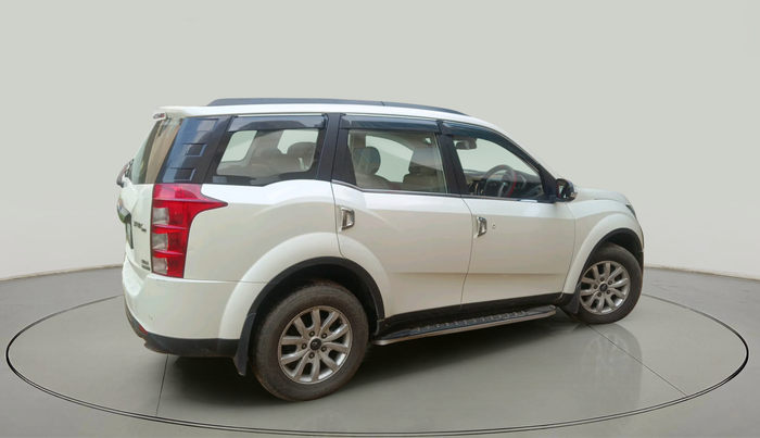 2016 Mahindra XUV500 W10 AT, Diesel, Automatic, 1,10,831 km, exterior