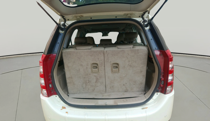 2016 Mahindra XUV500 W10 AT, Diesel, Automatic, 1,10,831 km, exterior