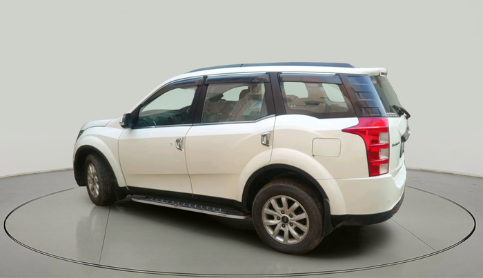 2016 Mahindra XUV500 W10 AT, Diesel, Automatic, 1,10,831 km, exterior