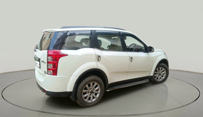 2016 Mahindra XUV500 W10 AT, Diesel, Automatic, 1,10,831 km, exterior