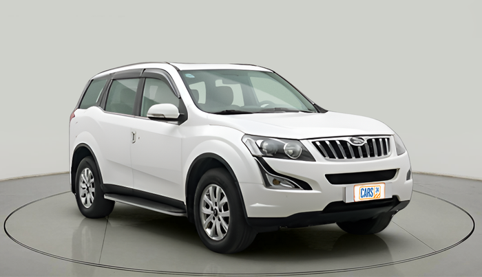 2016 Mahindra XUV500 W10 AT, Diesel, Automatic, 1,10,831 km, exterior