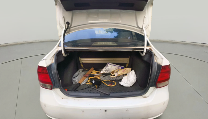 2010 Volkswagen Vento HIGHLINE 1.6 MPI, Petrol, Manual, 1,06,277 km, exterior