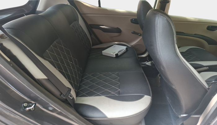 2011 Hyundai i10 ERA 1.1, Petrol, Manual, 59,859 km, interior