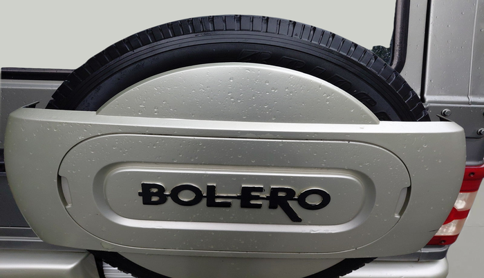 2011 Mahindra Bolero VLX CRDE, Diesel, Manual, 1,70,339 km, tyre