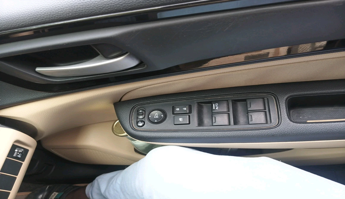 2019 Honda Amaze 1.2L I-VTEC S CVT, Petrol, Automatic, 38,197 km, interior