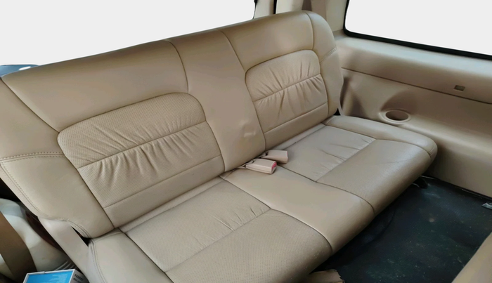 2011 Ford Endeavour 3.0L 4X2 AT, Diesel, Automatic, 1,42,000 km, interior