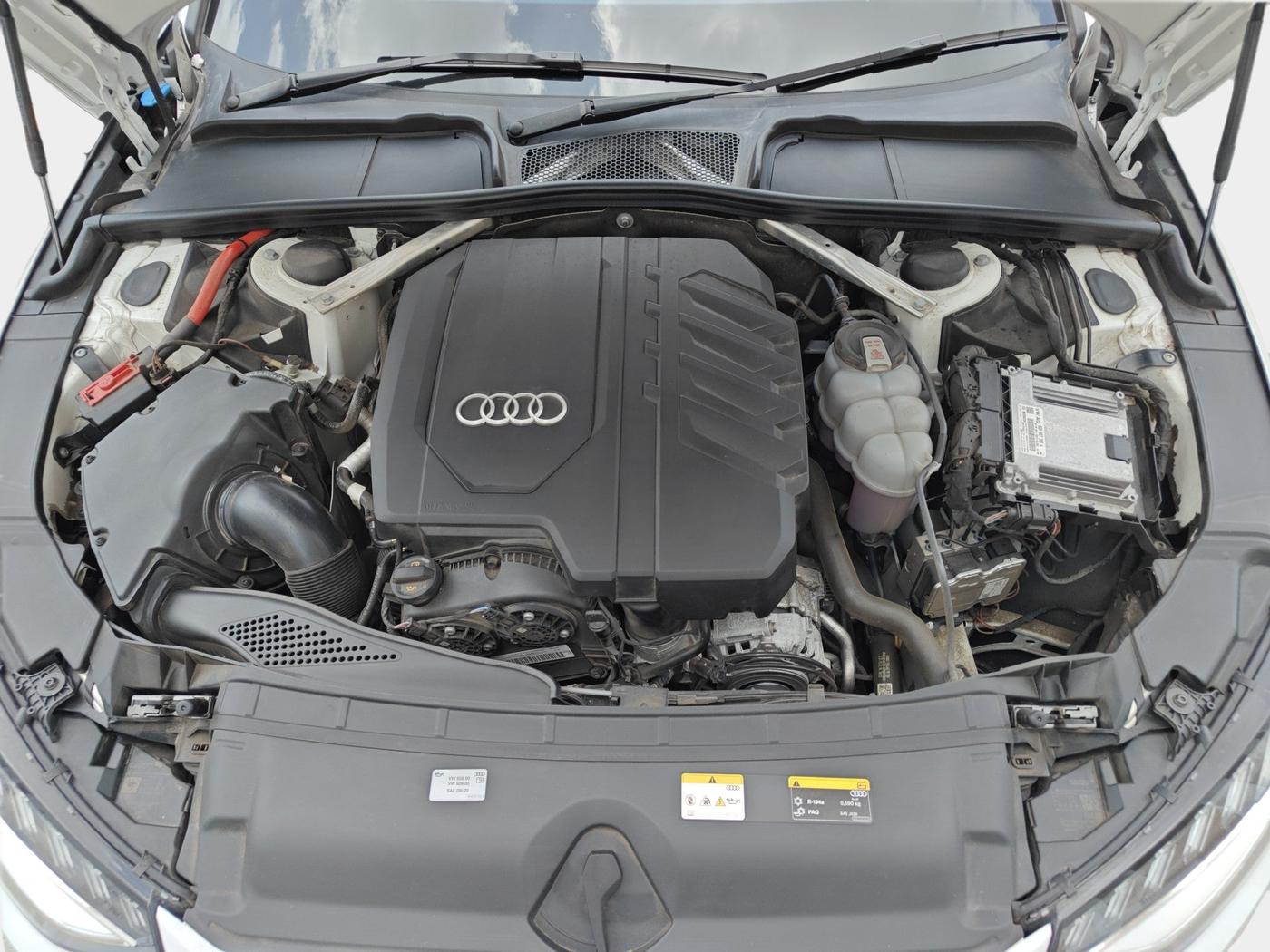2024 Audi A4 40 TFSI  PREMIUM PLUS, Petrol, Automatic, 7,627 km, exterior