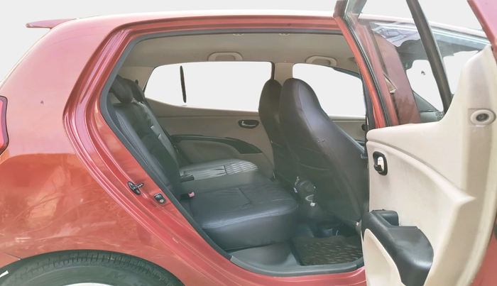 2011 Hyundai i10 SPORTZ 1.2 AT, Petrol, Automatic, 33,364 km, interior