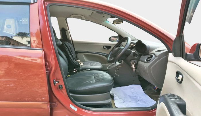 2011 Hyundai i10 SPORTZ 1.2 AT, Petrol, Automatic, 33,364 km, interior