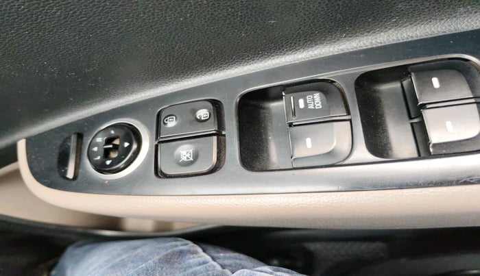 2015 Hyundai Xcent SX 1.2, Petrol, Manual, 1,29,958 km, interior