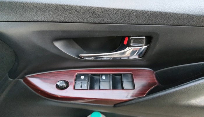 2018 Toyota Innova Crysta 2.8 GX AT 7 STR, Diesel, Automatic, 2,38,387 km, interior