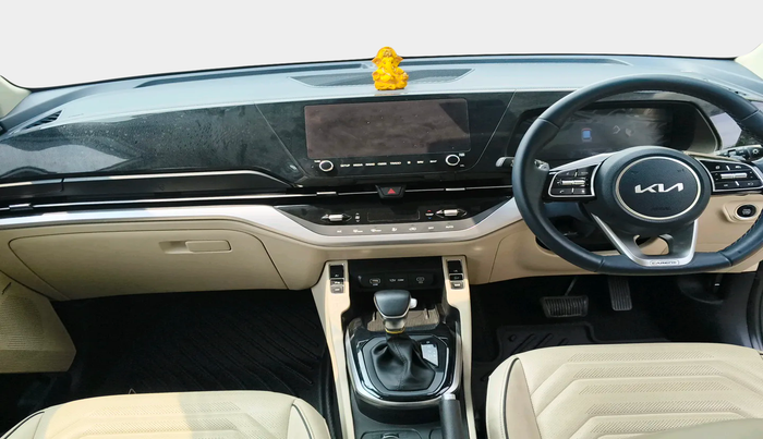 2023 KIA CARENS LUXURY PLUS 1.5 TURBO PETROL DCT 7 STR, Petrol, Automatic, 13,746 km, interior