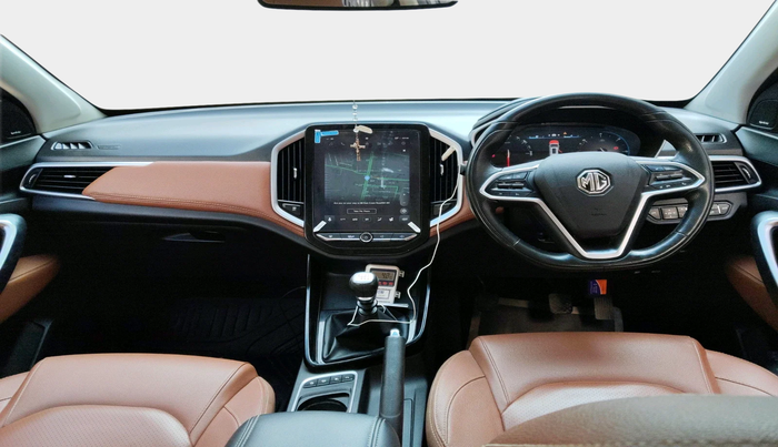 2022 MG HECTOR PLUS SHARP 1.5 PETROL TURBO HYBRID MT 6-STR, Petrol, Manual, 40,807 km, interior