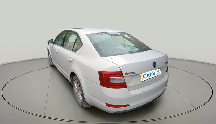 2015 Skoda Octavia Elegance 2.0 TDI AT, Diesel, Automatic, 1,56,431 km, exterior
