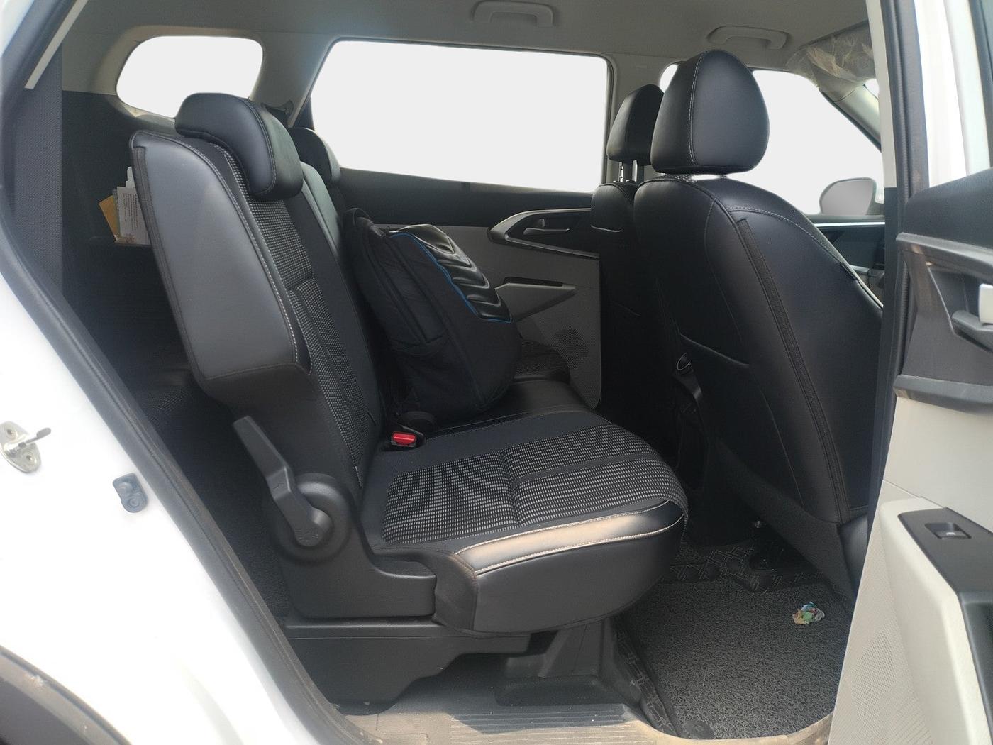 2022 KIA CARENS PRESTIGE PLUS 1.4 PETROL 7 STR, Petrol, Manual, 34,596 km, interior