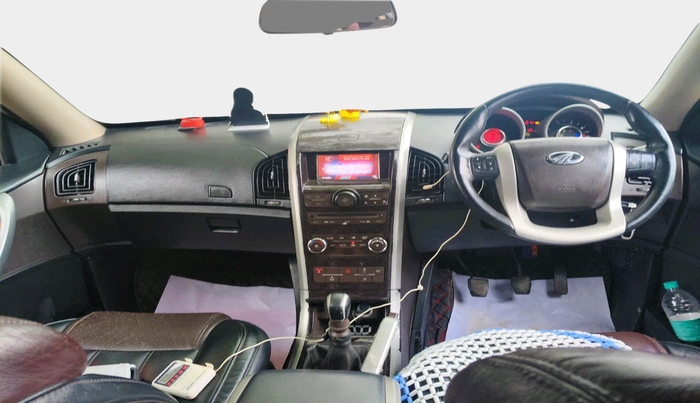 2014 Mahindra XUV500 W8, Diesel, Manual, 1,35,974 km, interior