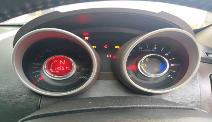 2014 Mahindra XUV500 W8, Diesel, Manual, 1,35,974 km, interior