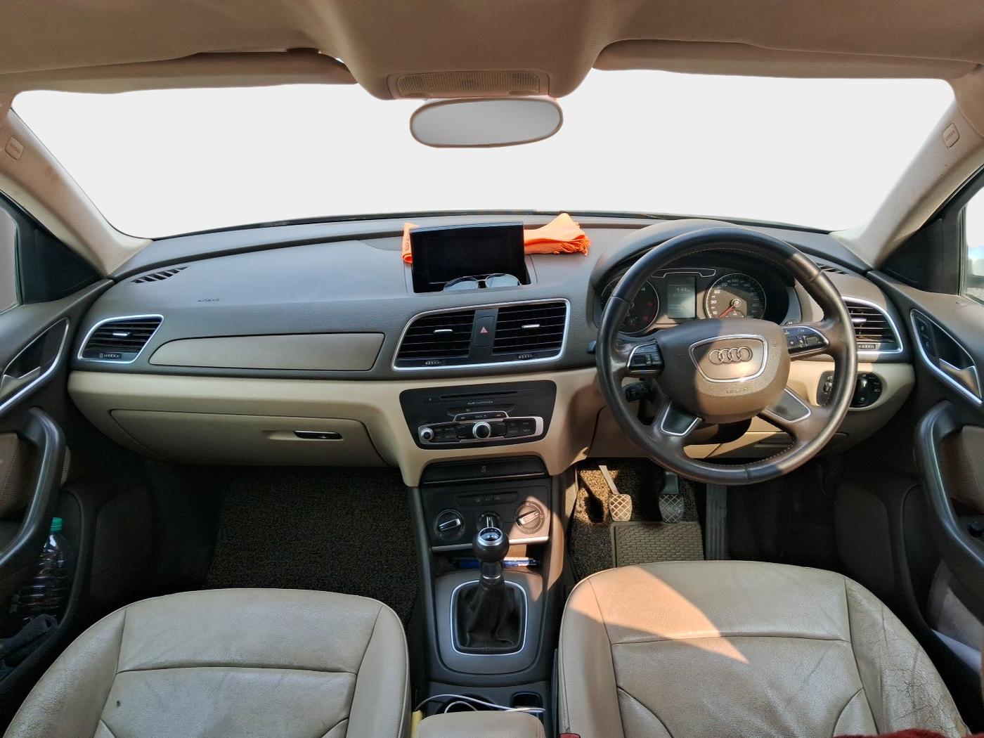 2014 Audi Q3 30 TDI MT S EDITION, Diesel, Manual, 88,189 km, interior