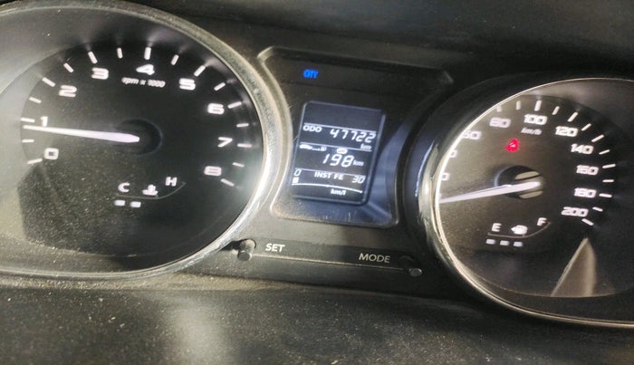 2017 Tata Tiago XZ PETROL, Petrol, Manual, 47,722 km, interior