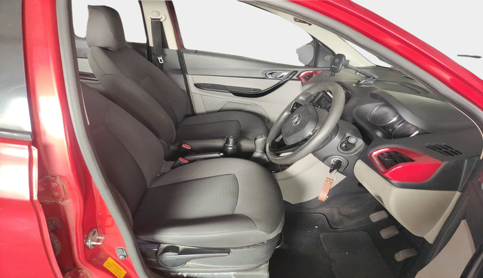 2017 Tata Tiago XZ PETROL, Petrol, Manual, 47,722 km, interior