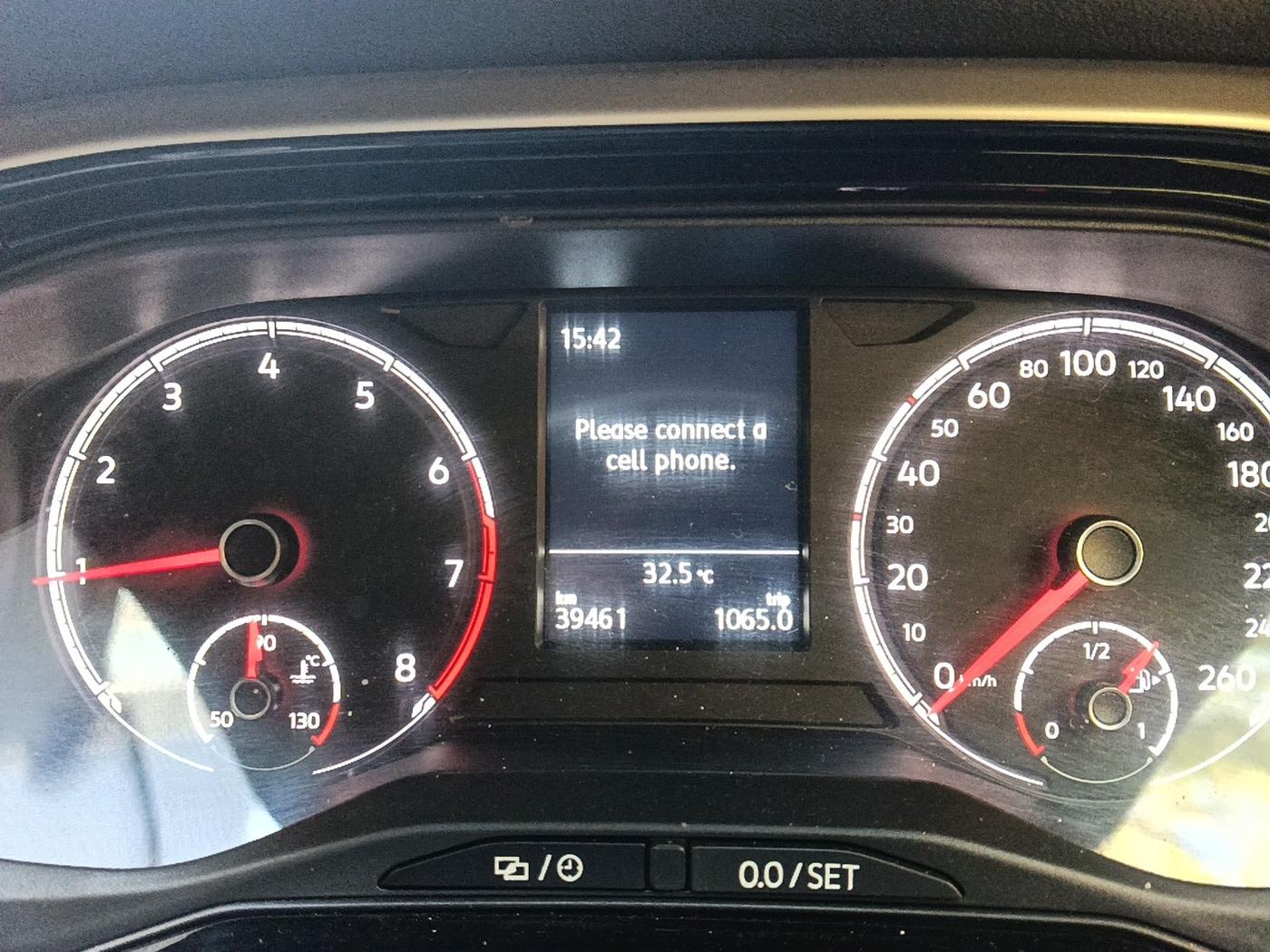 2022 Volkswagen VIRTUS HIGHLINE TSI 1.0 MT, Petrol, Manual, 39,461 km, interior