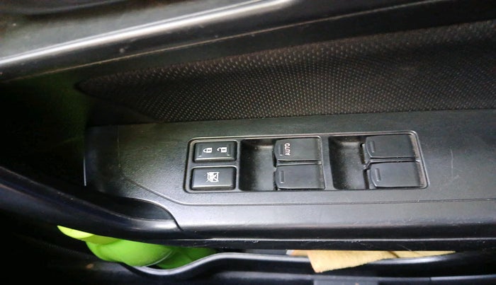 2018 Maruti Vitara Brezza VDI, Diesel, Manual, 70,510 km, interior