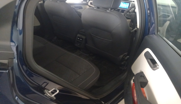 2024 Tata ALTROZ XZ DIESEL, Diesel, Manual, 11,940 km, interior