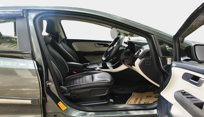 2021 Tata ALTROZ XZ PETROL, Petrol, Manual, 20,968 km, interior