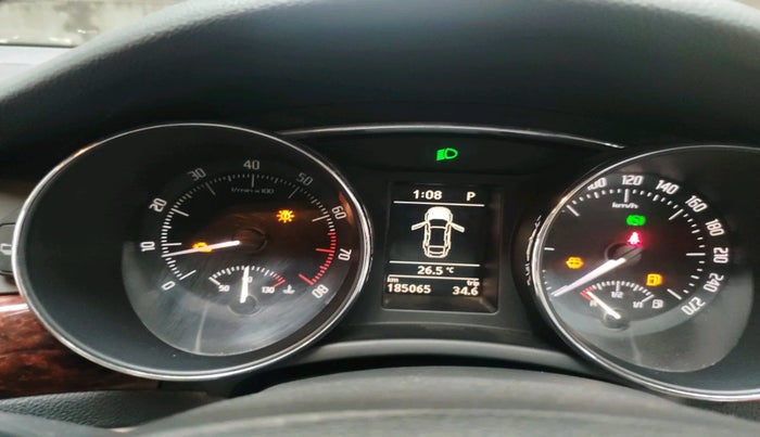 2012 Skoda Superb ELEGANCE 1.8 TSI AT, Petrol, Automatic, 1,85,065 km, interior