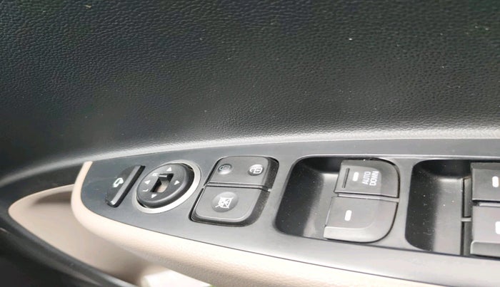 2018 Hyundai Grand i10 SPORTZ 1.2 KAPPA VTVT, Petrol, Manual, 22,992 km, interior