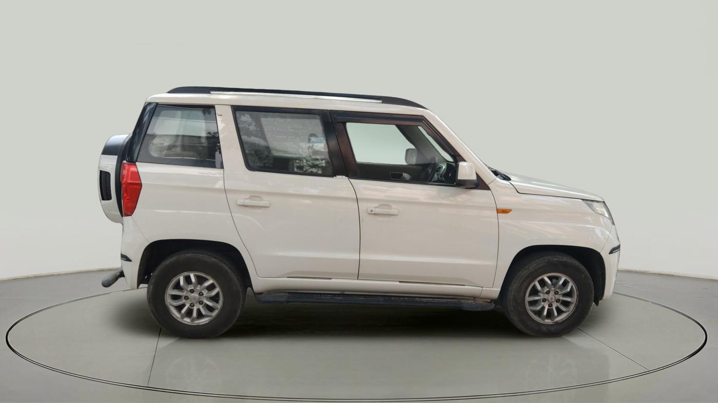 2016 Mahindra TUV300 T8 AMT, Diesel, Automatic, 86,285 km, exterior