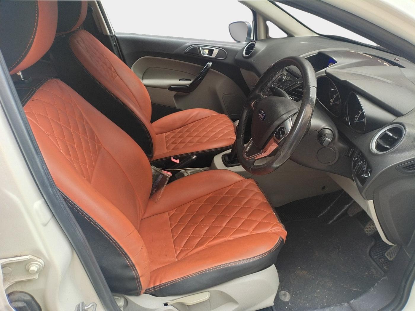 2015 Ford Fiesta TITANIUM DIESEL, Diesel, Manual, 59,492 km, interior
