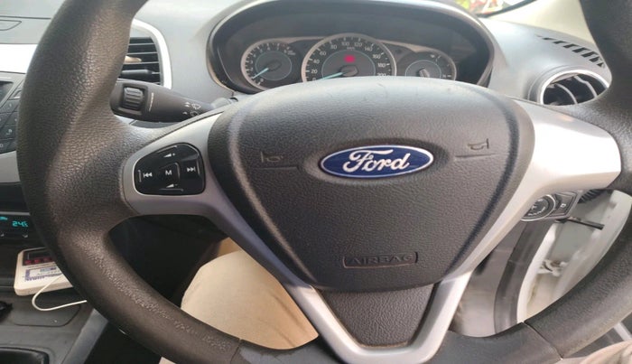 2017 Ford New Figo TITANIUM 1.2 PETROL MT, Petrol, Manual, 1,00,578 km, interior