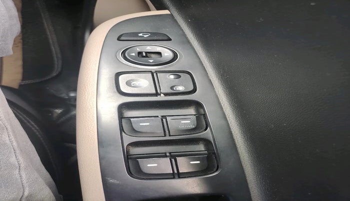 2013 Hyundai Grand i10 SPORTZ 1.2 KAPPA VTVT, Petrol, Manual, 84,998 km, interior