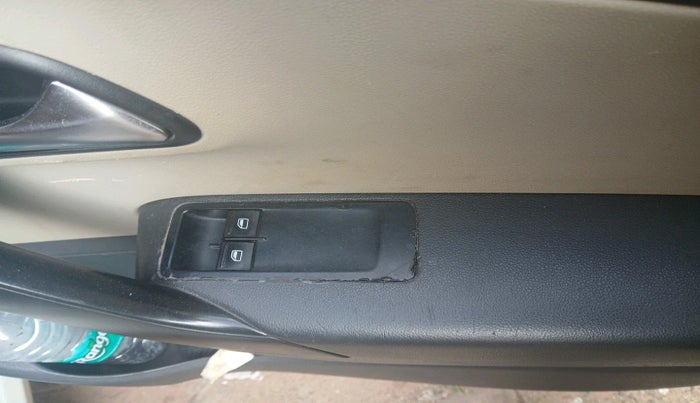 2012 Volkswagen Polo TRENDLINE 1.2L PETROL, Petrol, Manual, 68,770 km, interior