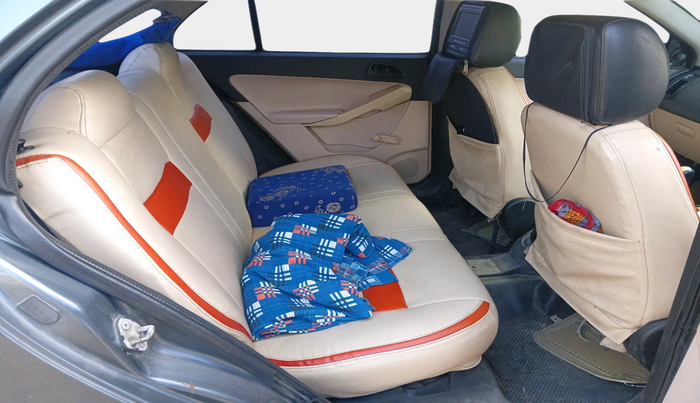 2010 Tata Indica Vista TERRA QUADRAJET, Diesel, Manual, 1,00,002 km, interior