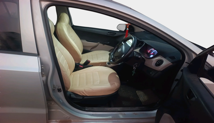 2016 Hyundai XCENT PRIME T CRDI, Diesel, Manual, 1,96,115 km, interior