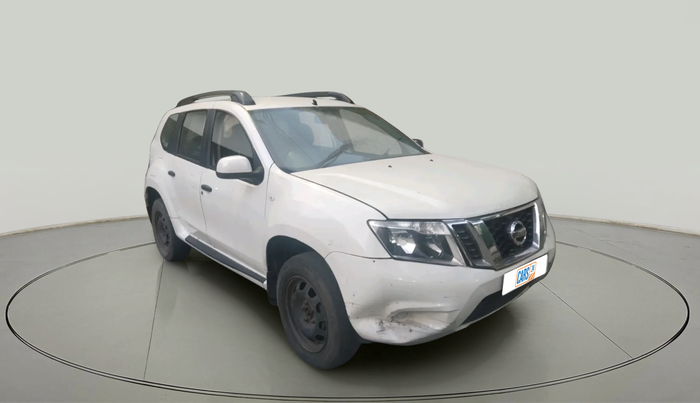 2016 Nissan Terrano XE (D), Diesel, Manual, 1,19,808 km, exterior