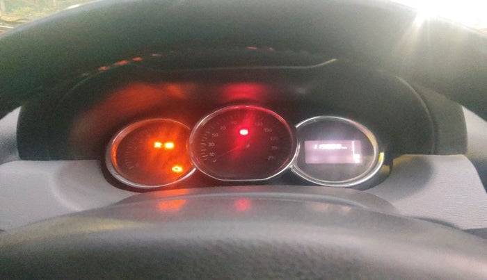 2016 Nissan Terrano XE (D), Diesel, Manual, 1,19,808 km, interior