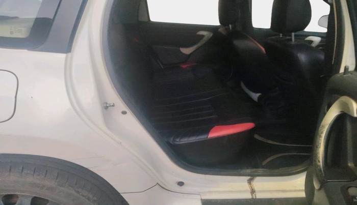 2016 Nissan Terrano XE (D), Diesel, Manual, 1,19,808 km, interior