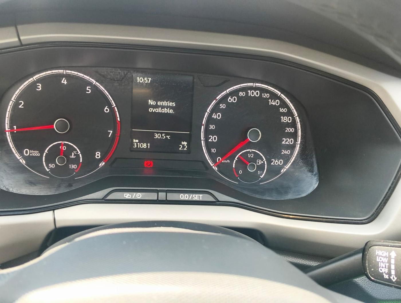 2022 Volkswagen TAIGUN HIGHLINE 1.0 TSI MT, Petrol, Manual, 31,081 km, interior