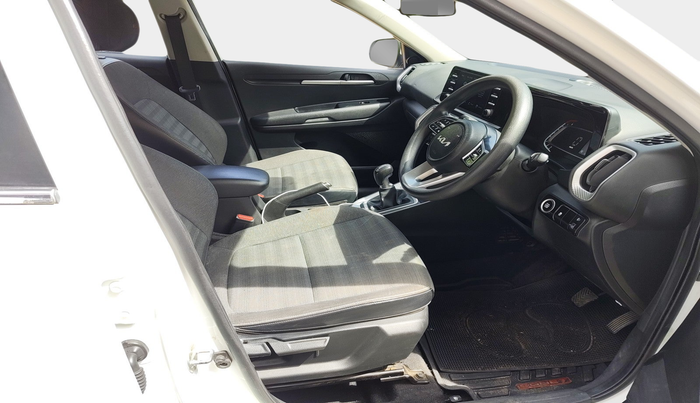 2022 KIA SONET HTK PLUS 1.0 IMT, Petrol, Manual, 53,668 km, interior