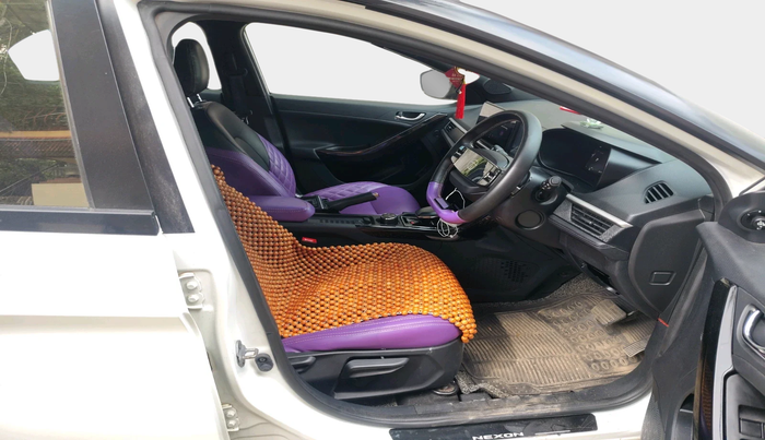 2024 Tata NEXON FEARLESS SUNROOF DCA 1.2 P DUAL TONE, Petrol, Automatic, 16,705 km, interior