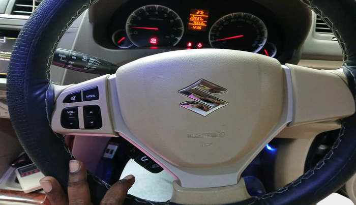 2016 Maruti Ertiga ZXI+, Petrol, Manual, 76,653 km, interior