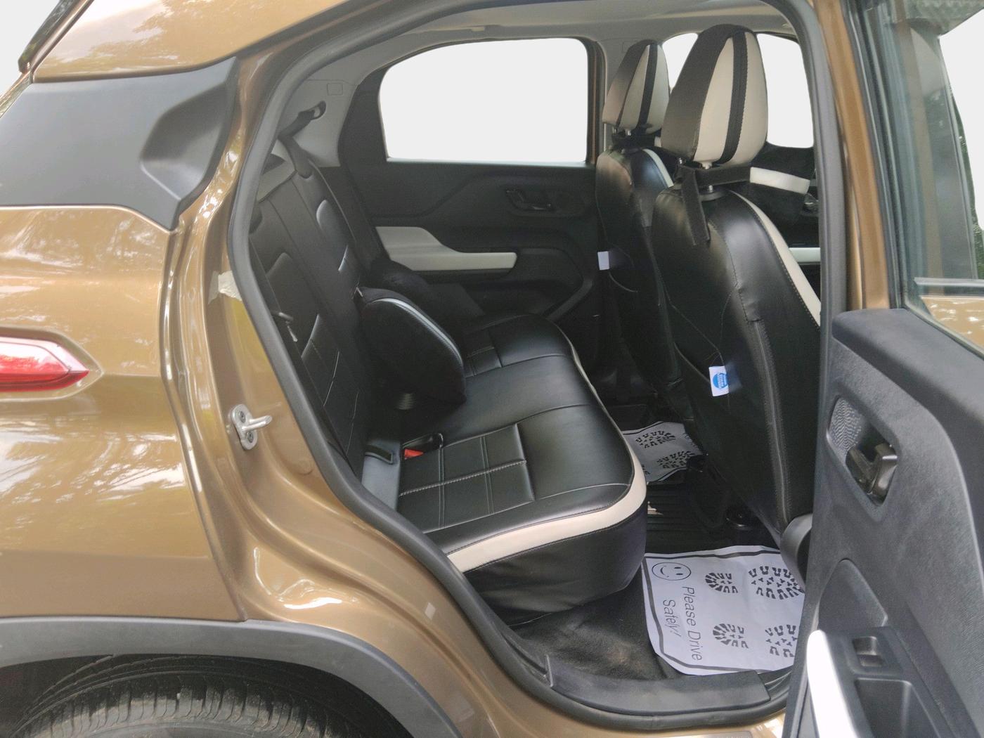 2024 Tata PUNCH  Accomplished AMT Sunroof , Petrol, Automatic, 4,582 km, interior