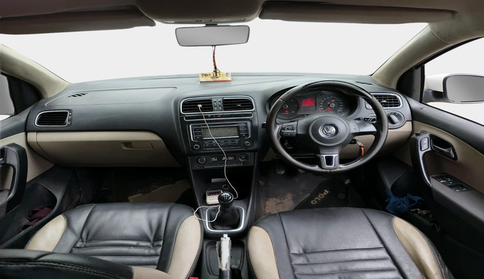 2013 Volkswagen Polo HIGHLINE DIESEL, Diesel, Manual, 1,28,848 km, interior